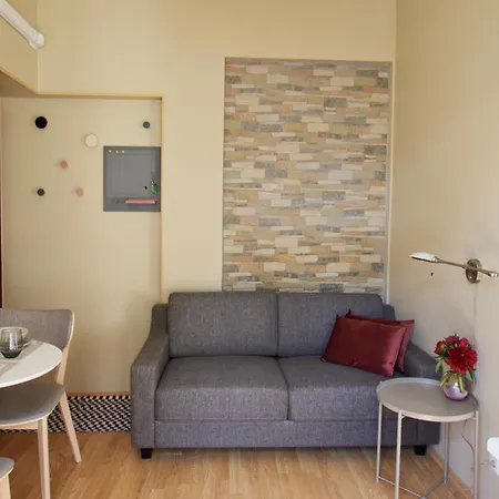 Lejlighed The Yellow House Studio, Free Parking